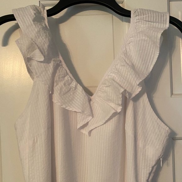 Vineyard Vines x Target Collab White Ruffle Top Dress with Belt - Picture 3 of 4